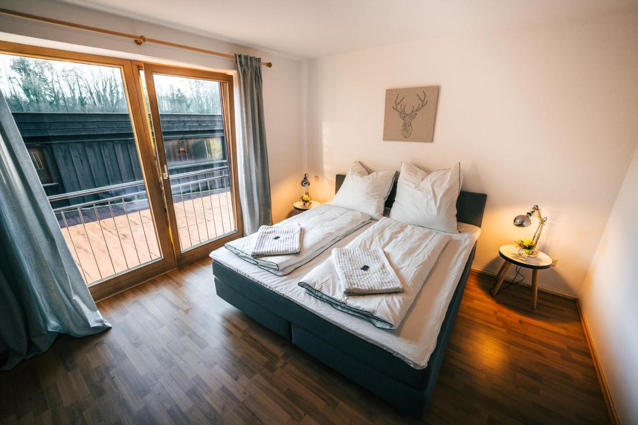 Hôtel Schutzenwirt Im Eichental à Prien am Chiemsee Extérieur photo